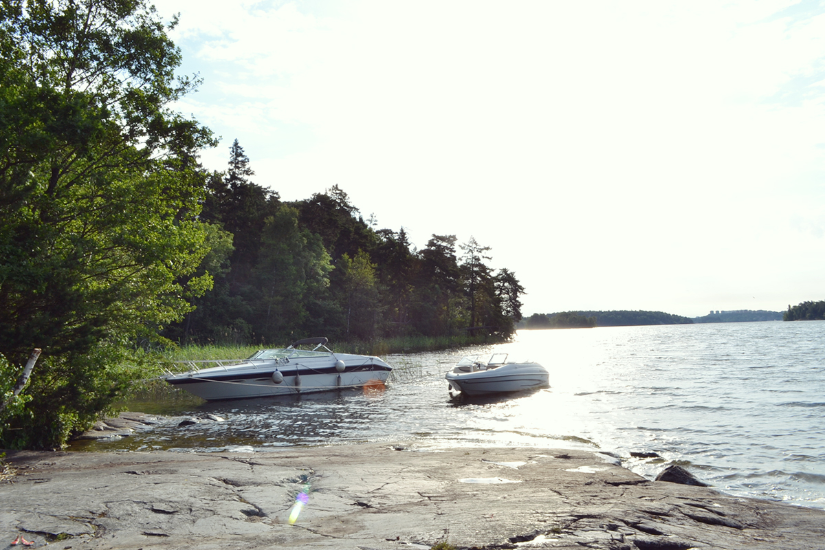 Camping in Stockholm // http://BananaBloom.com #camping #stockholm #nature #adventure #outdoor #vacation