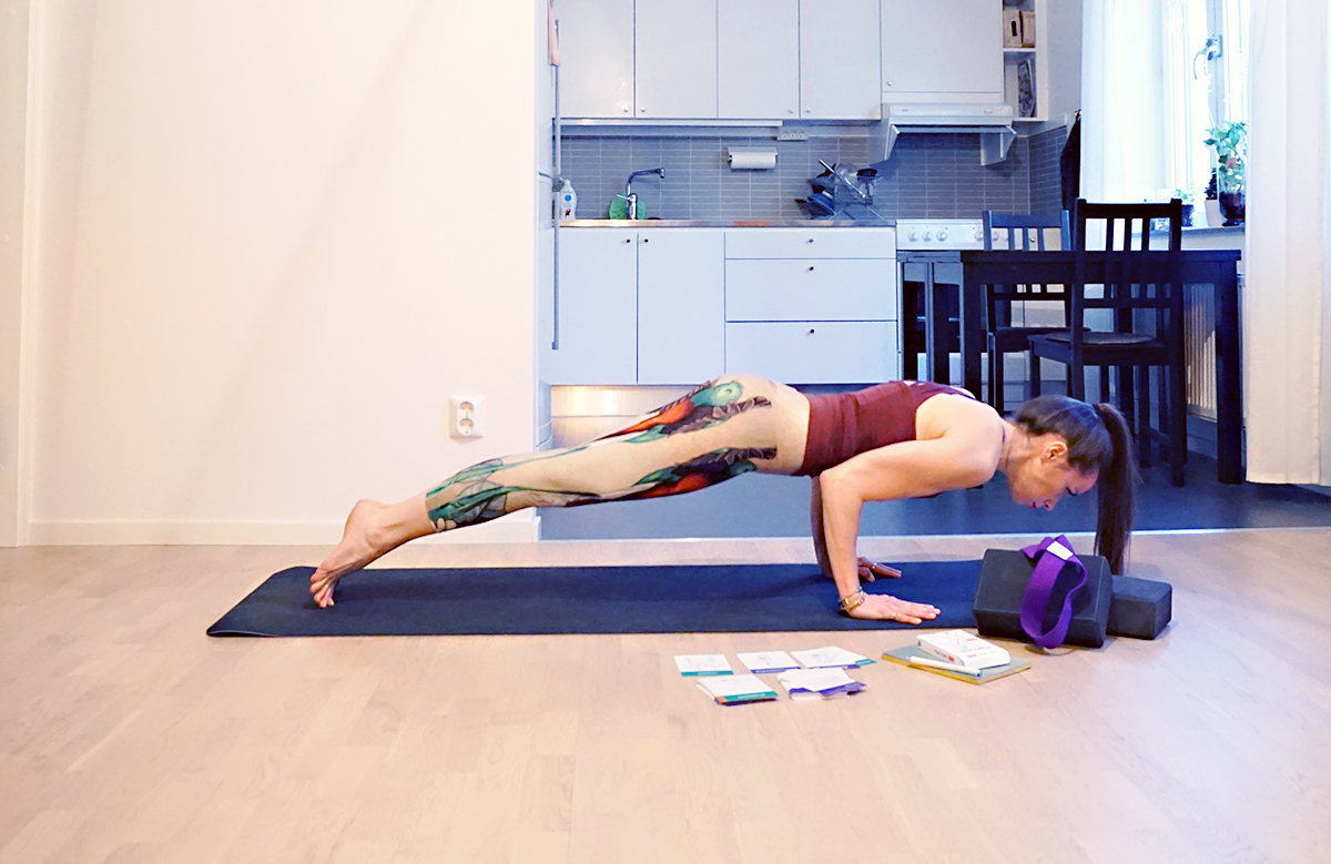 How to Create a Home Yoga Flow | http://BananaBloom.com #yogaflow #athomeyoga #yogapractice #yoga