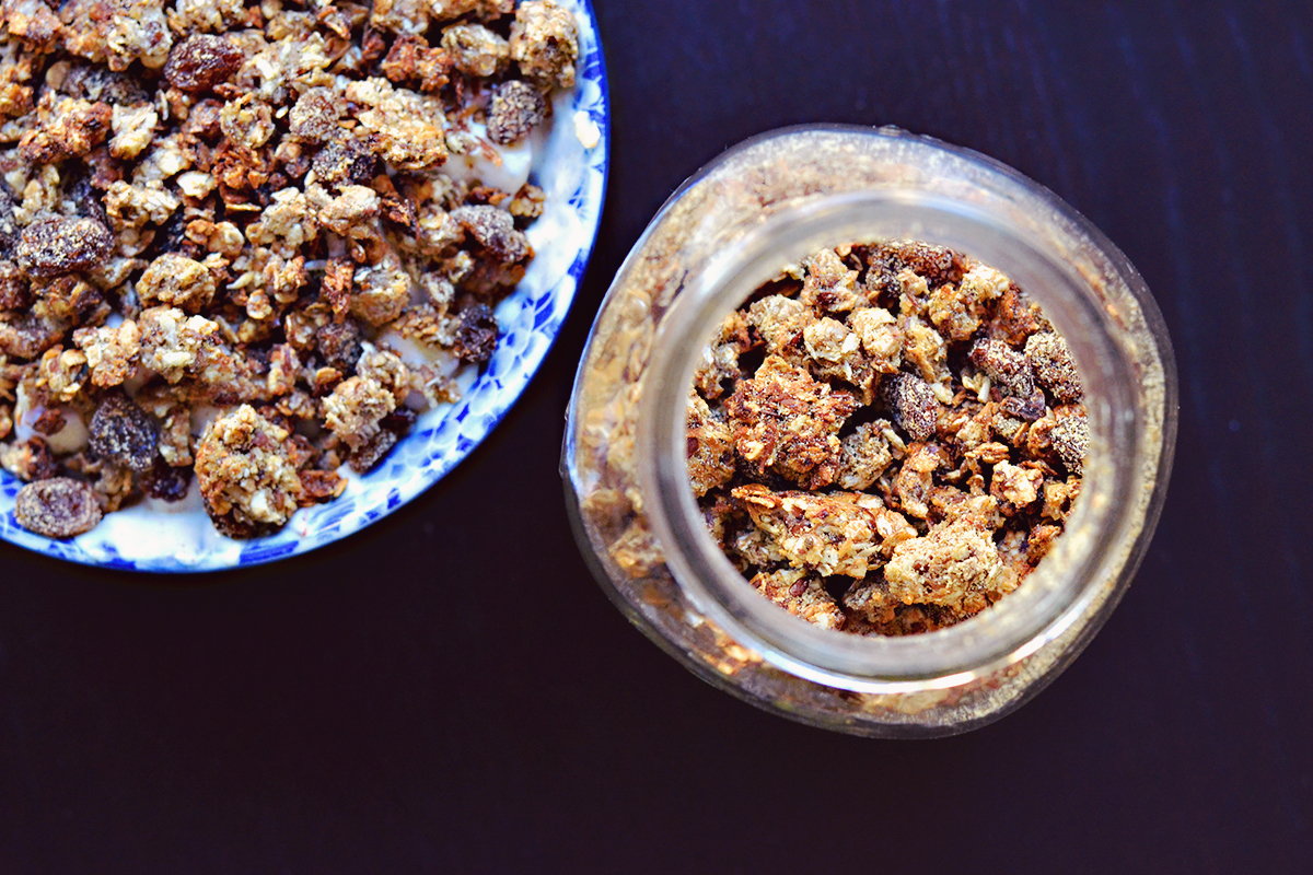 Banana Raisin Cluster Granola | http://BananaBloom.com