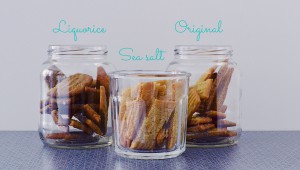 Chewy Caramel Cookies | http://BananaBloom.com #chewycaramelcookies #cookies #vegan #sirapskakor #plantbased