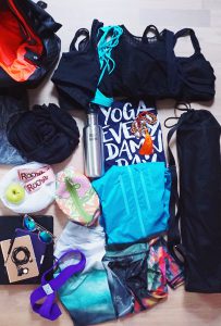 What I Pack for a Weekend Yoga Festival | http://BananaBloom.com #yoga #yogafestival #yogaclothes