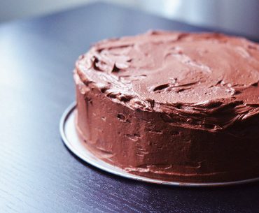 Decadent Vegan Double Chocolate Cake | http://BananaBloom.com