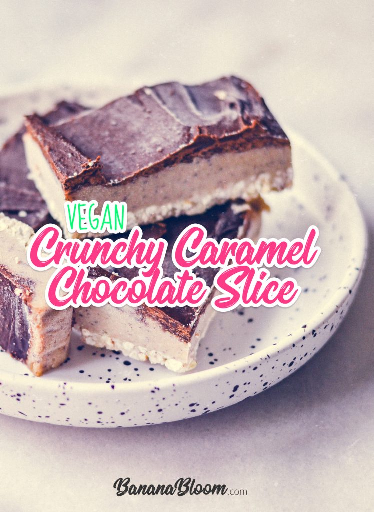 Crunchy Caramel Chocolate Slice | http://BananaBloom.com