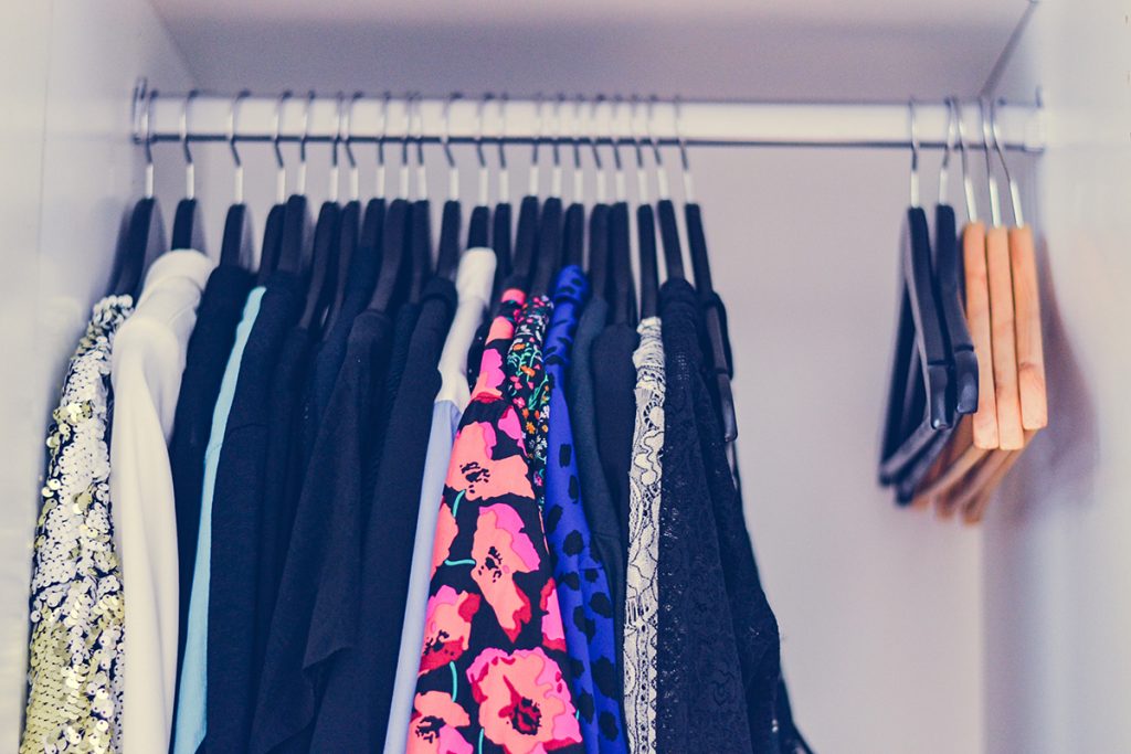 5 Easy Steps to Shop Less and Improve Your Life • Banana Bloom